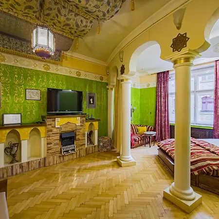1000 And 1 Night In Prague City Center Exterior photo